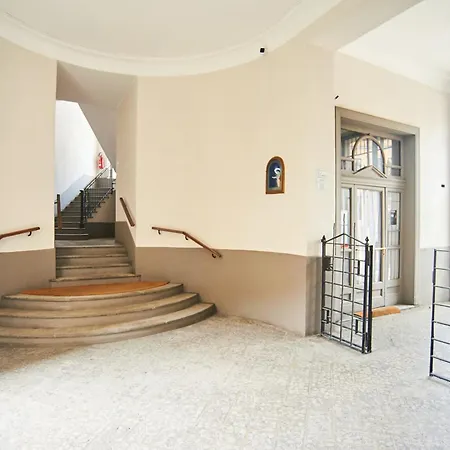 Design & Comfort A Metro A 2 Min Apartamento *