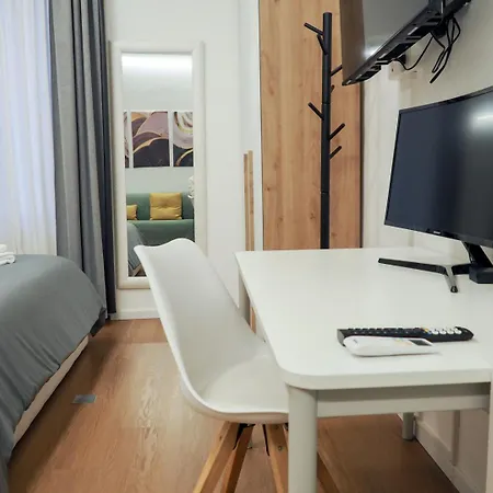 Design & Comfort A Metro A 2 Min Apartamento